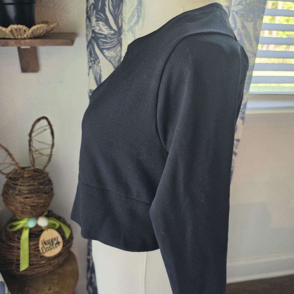 Aerie Offline Women's Black Cropped Long-Sleeve Top - Picture 4 of 4